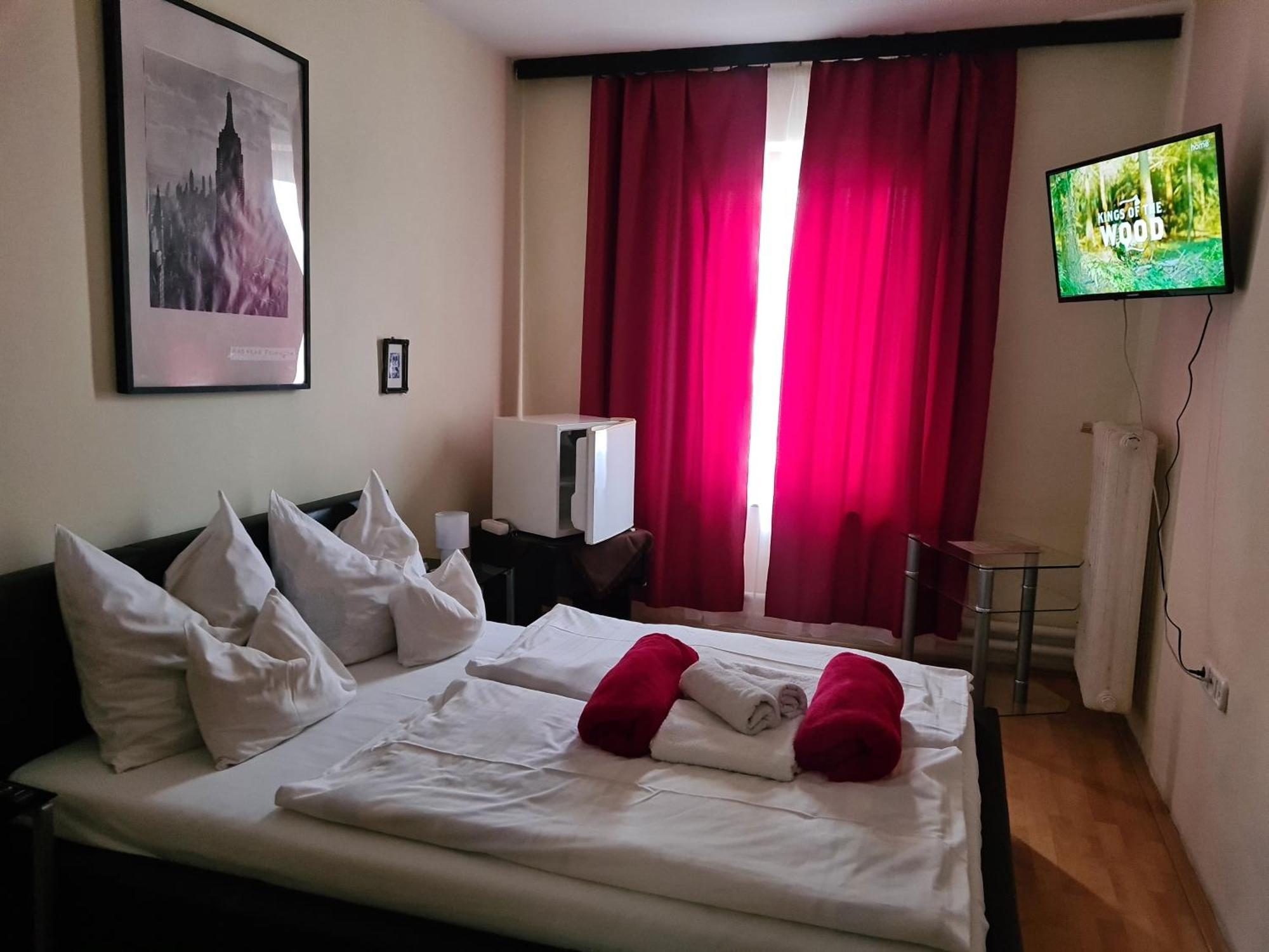 Hotel Oroszlan Szigetvár מראה חיצוני תמונה